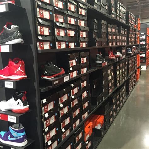 nike outlet in eagan.